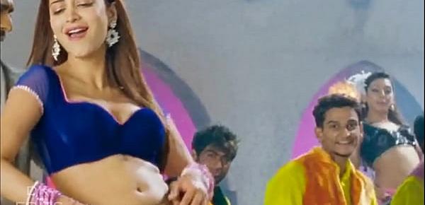  saree navel and bouncing boobs very hot   moaning edit for masturbating